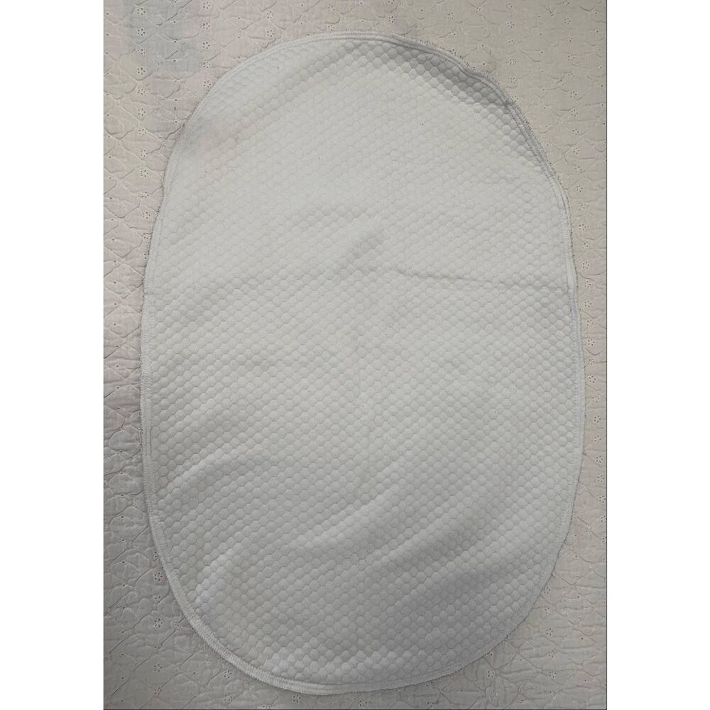 **
Print new tag —Design Dua White Large Moses Pod Cover